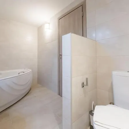 New & Comfy Flat In Pangrati Apartment Athens Exterior photo