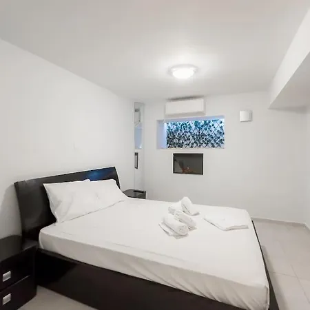 New & Comfy Flat In Pangrati Apartment Athens Exterior photo