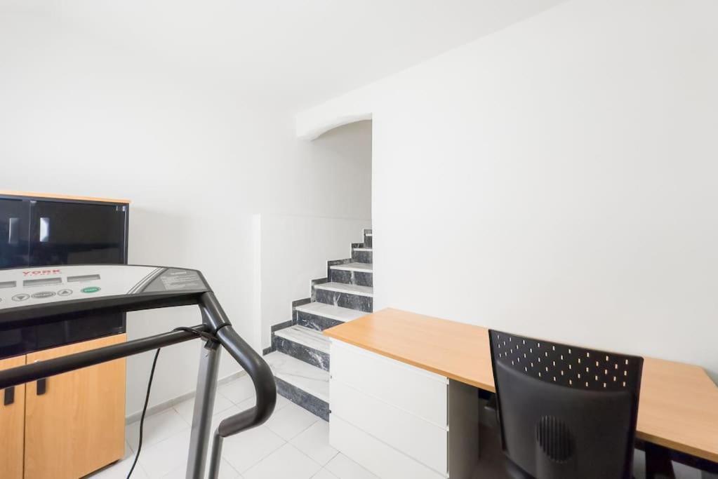 New & Comfy Flat In Pangrati Apartmán Atény