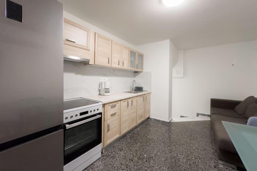 New & Comfy Flat In Pangrati * Atény