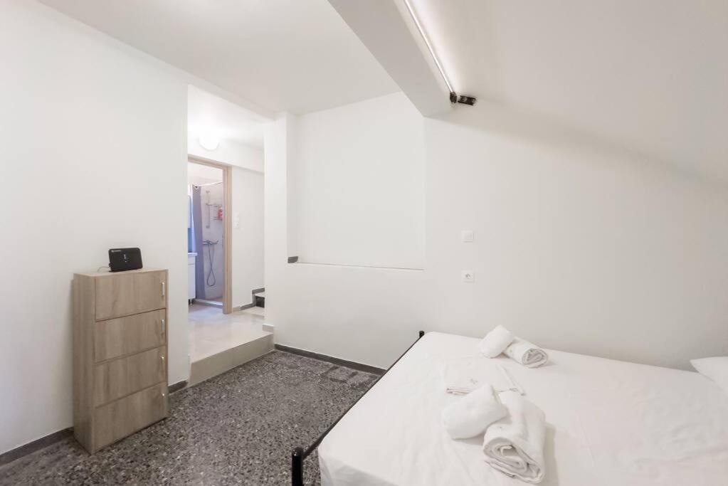 New & Comfy Flat In Pangrati * Athens