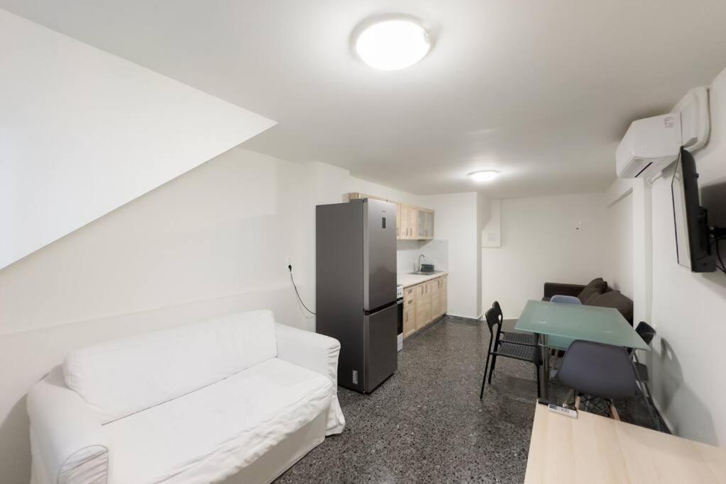 Apartment New & Comfy Flat In Pangrati Athens